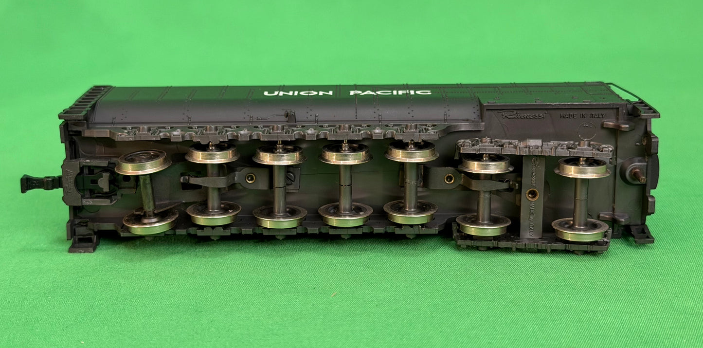 Rivarossi HO 4-8-8-4 Big Boy #4013 Union Pacific Tender
