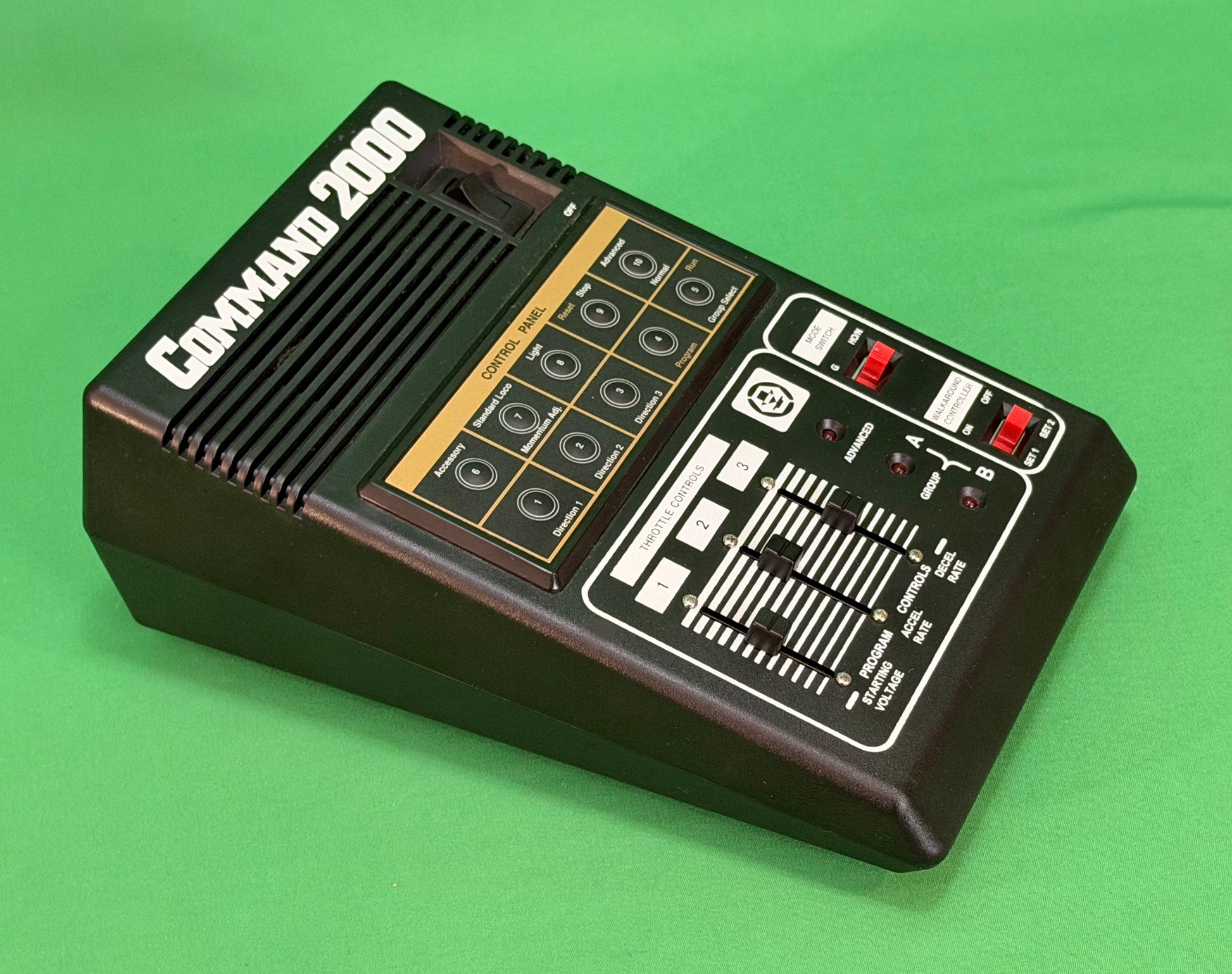 MRC Command 2000 BB3 DCC Model Train Controller Console