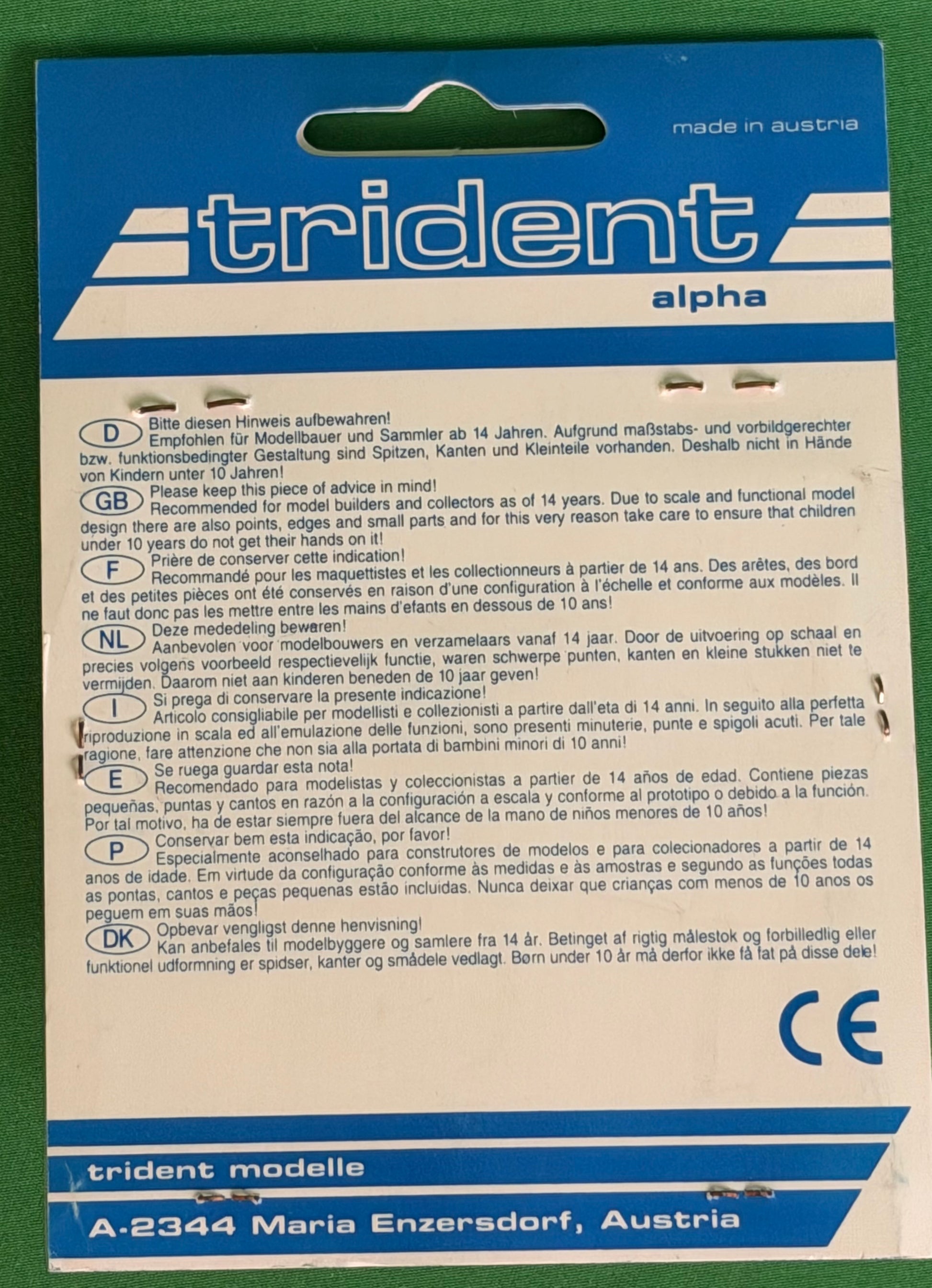 Back of Trident #90044 HO Chevrolet USAF Ambulance Model Kit