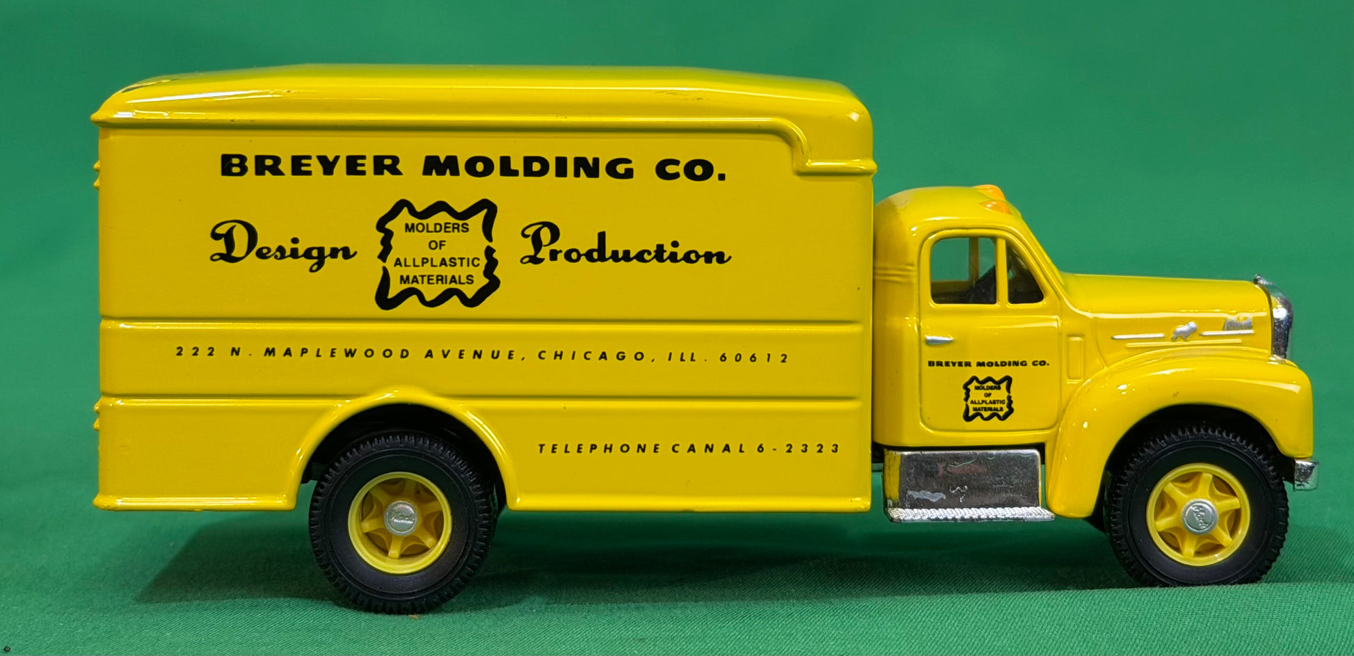 Corgi Classics #98453 Breyer Mack Van