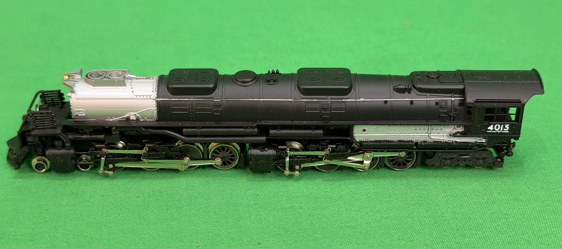 Rivarossi N Gauge Union Pacific 4-8-8-4 Big Boy #4013 Locomotive