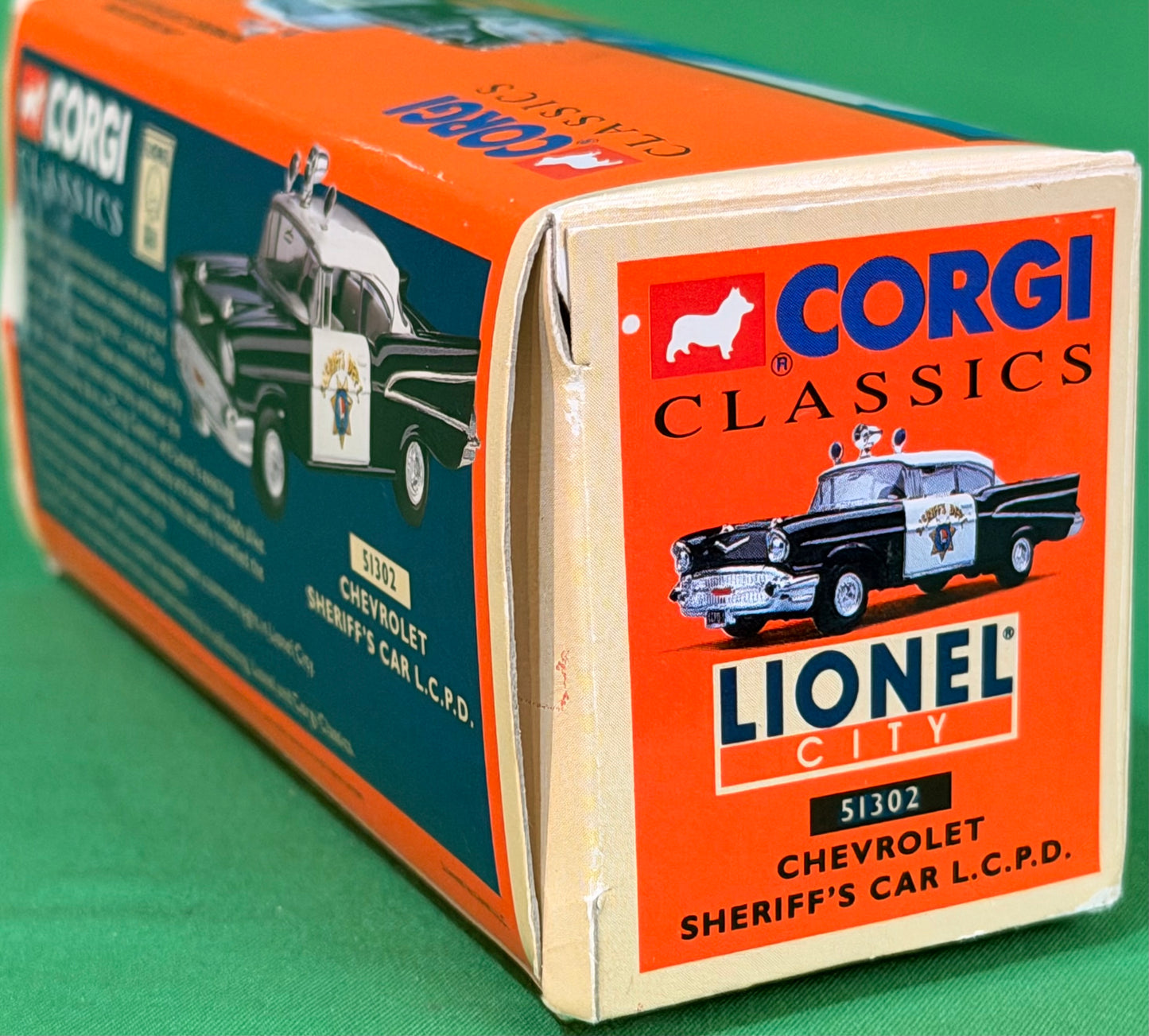 Corgi Classics #51302 Lionel City LCPD 1957 Chevy Bel Air Police Car