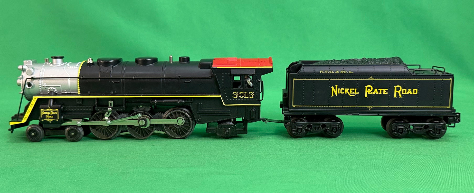 K-Line Nickel Plate Road 4-6-2 steam locomotive and tender Road Number 3013