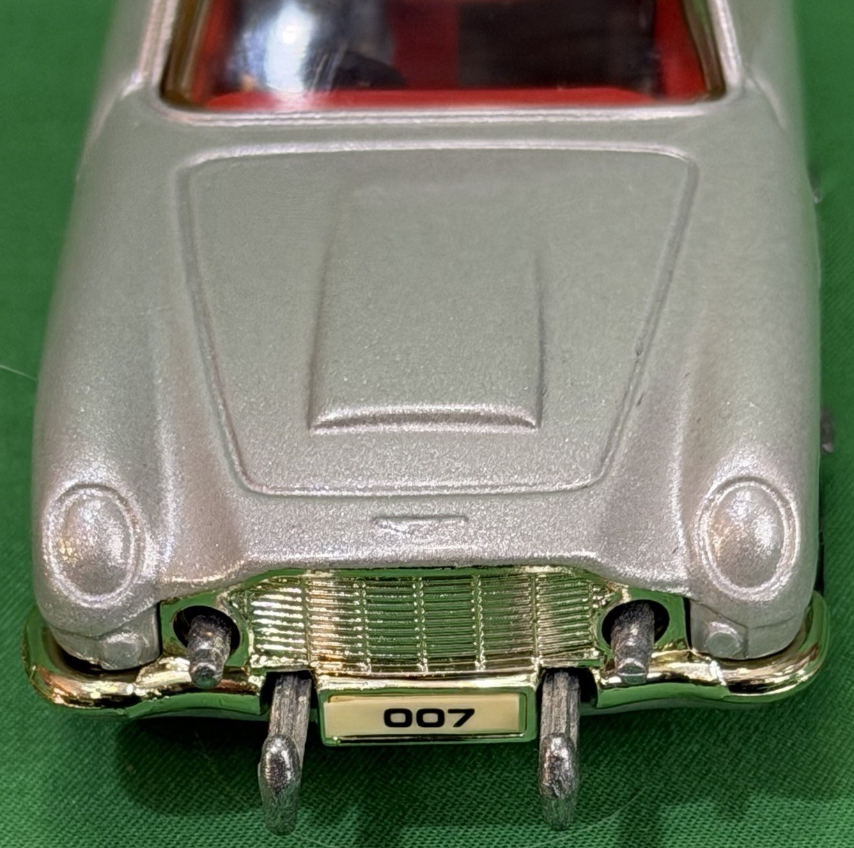 Corgi James Bond 007 Aston Martin DB5 Car