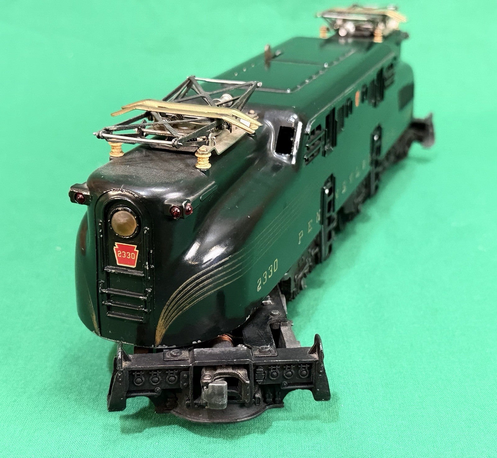 Lionel Postwar O Gauge 2330 Pennsylvania GG-1 Electric Locomotive