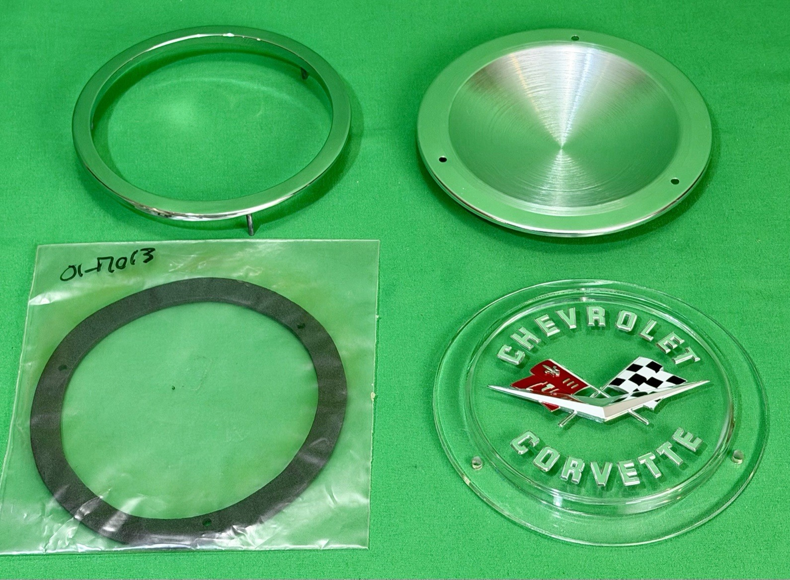 '58-'60 FRONT/'58 '62  REAR CHEVROLET CORVETTE  EMBLEM - 4 PART KIT #3740239-NEW