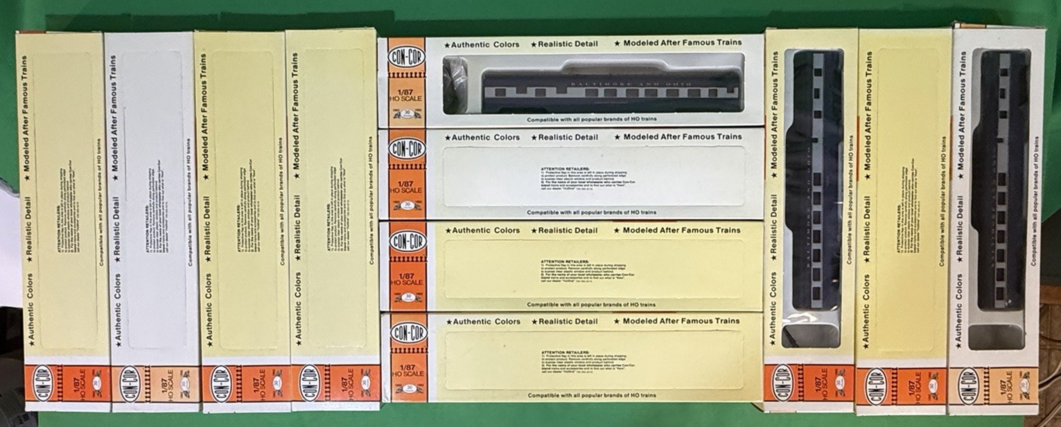 Con-Cor HO Scale 72 ft B&O Royal Blue "Capitol Limited" Passenger Car