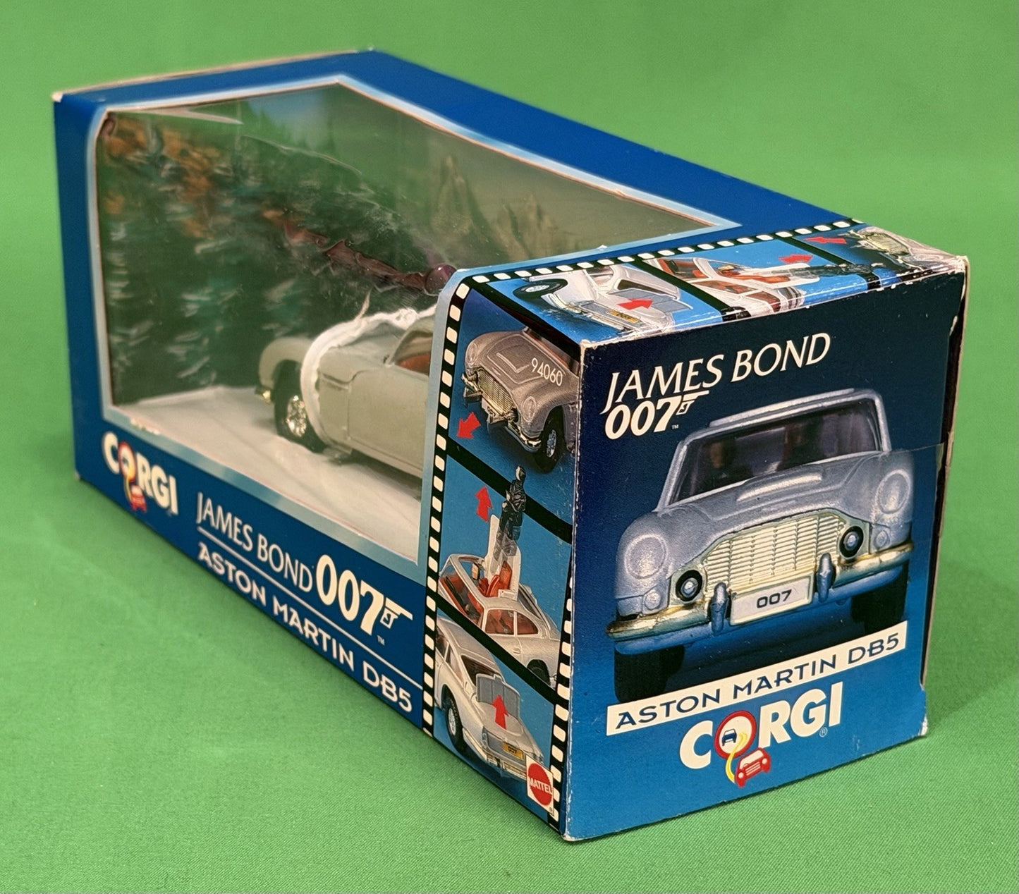 Corgi James Bond 007 Aston Martin DB5  Car w/Box