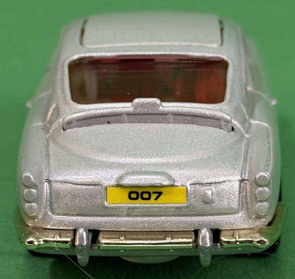 Corgi James Bond 007 Aston Martin DB5 Car