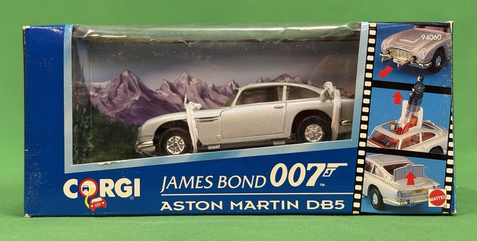 Corgi James Bond 007 Aston Martin DB5 Car w/Box