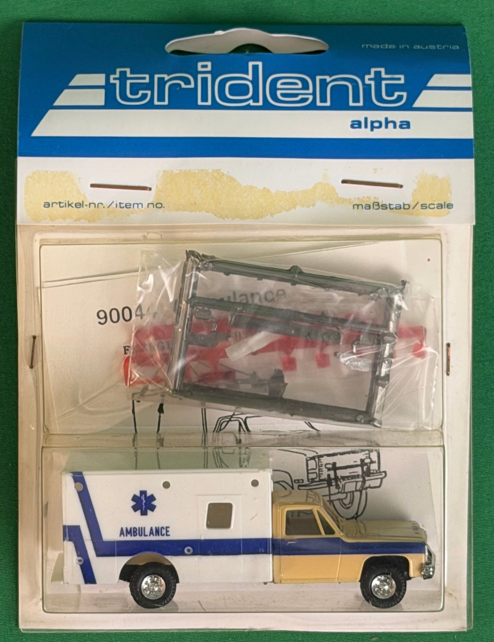 Trident #90044 HO Chevrolet USAF Ambulance Model Kit