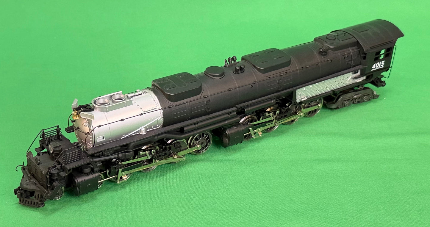 Rivarossi HO 4-8-8-4 Big Boy #4013 Union Pacific Locomotive