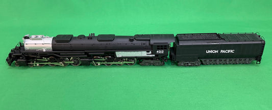 Rivarossi HO 4-8-8-4 Big Boy #4013 Union Pacific Locomotive w/Tender