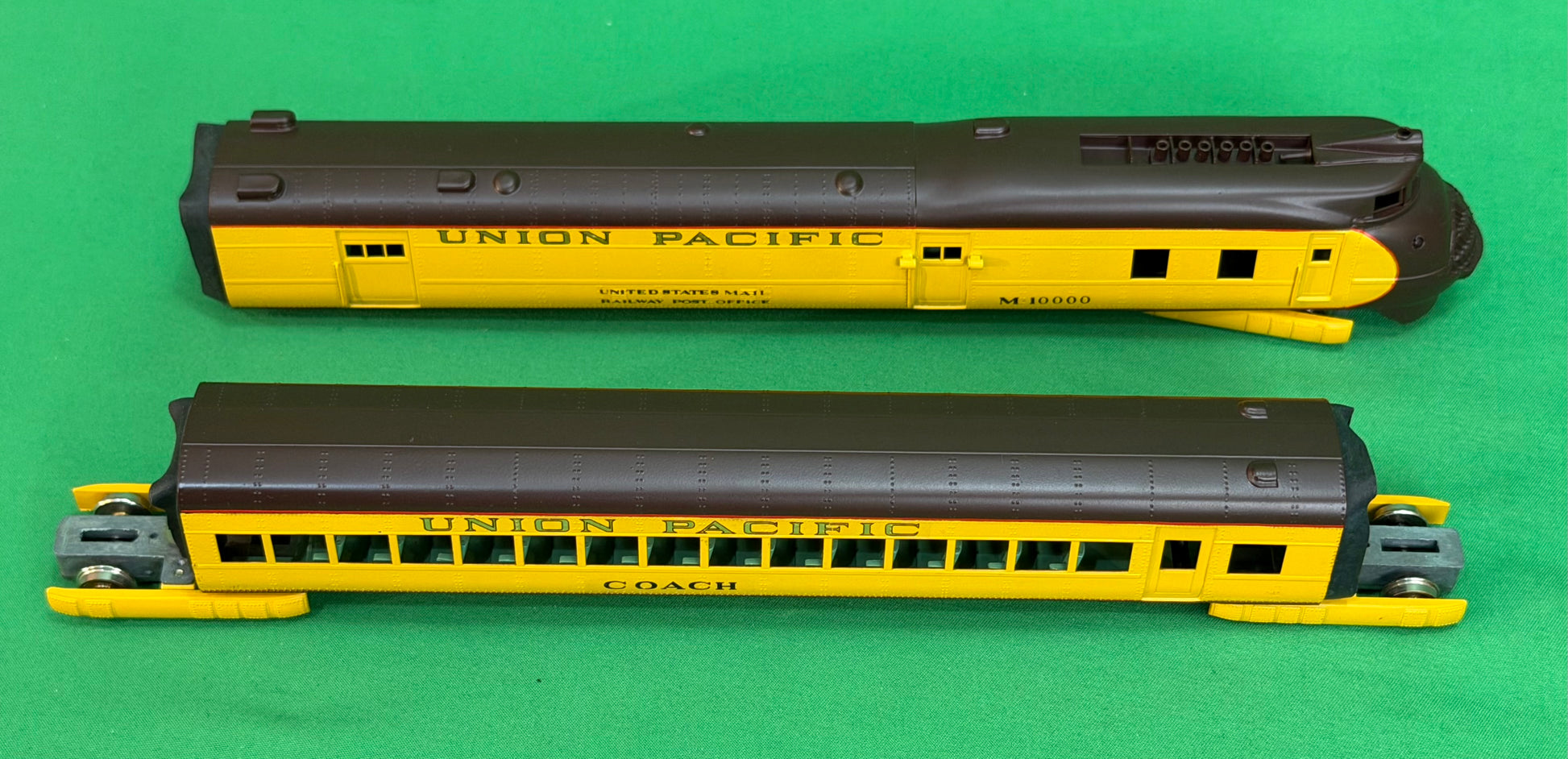 AHM #431 Union Pacific M-10000 City of Salina Brass Cars