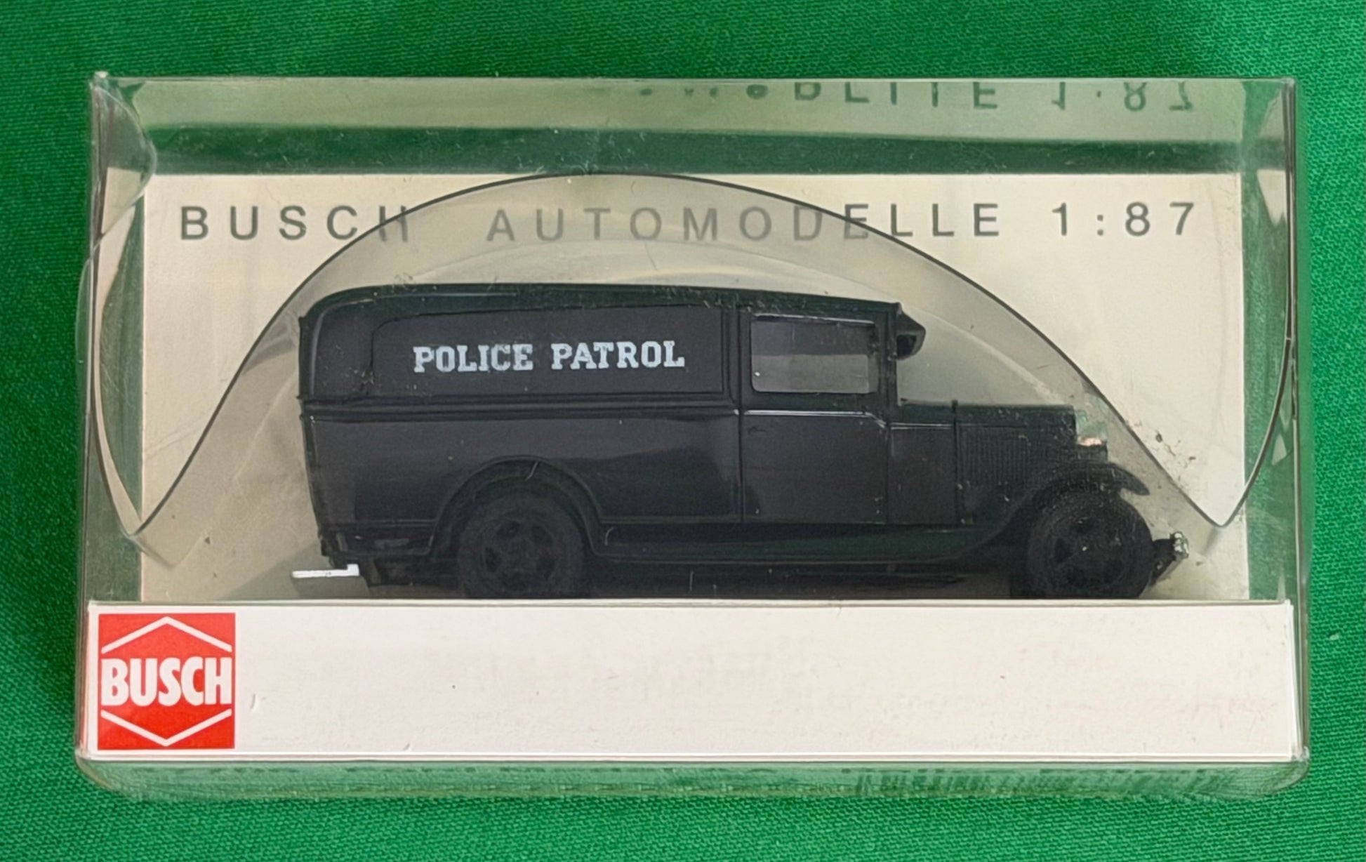 Busch HO 1:87 scale Ford Model A & Model AA vintage cars