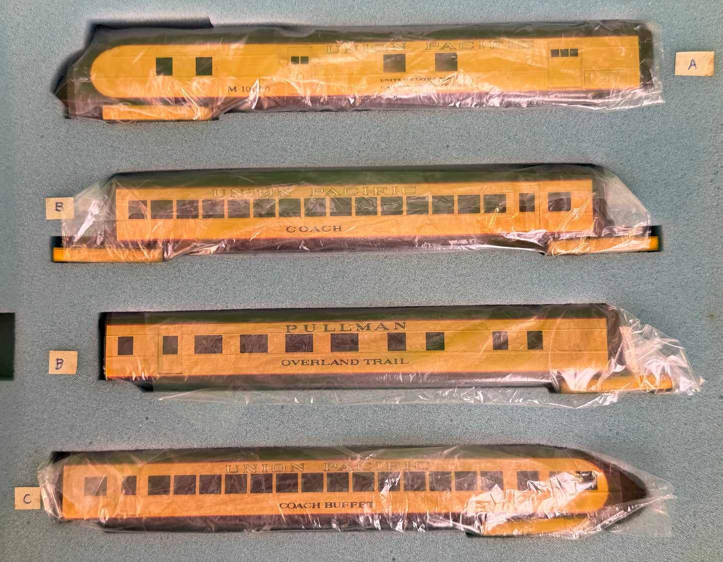AHM #431 Union Pacific M-10000 City of Salina 4 Car Brass Car Set