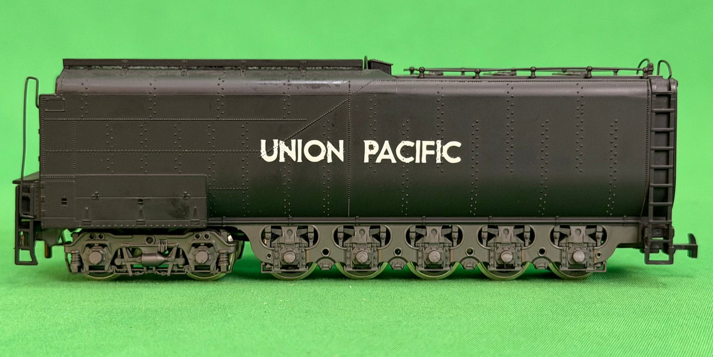 Rivarossi HO 4-8-8-4 Big Boy #4013 Union Pacific Tender