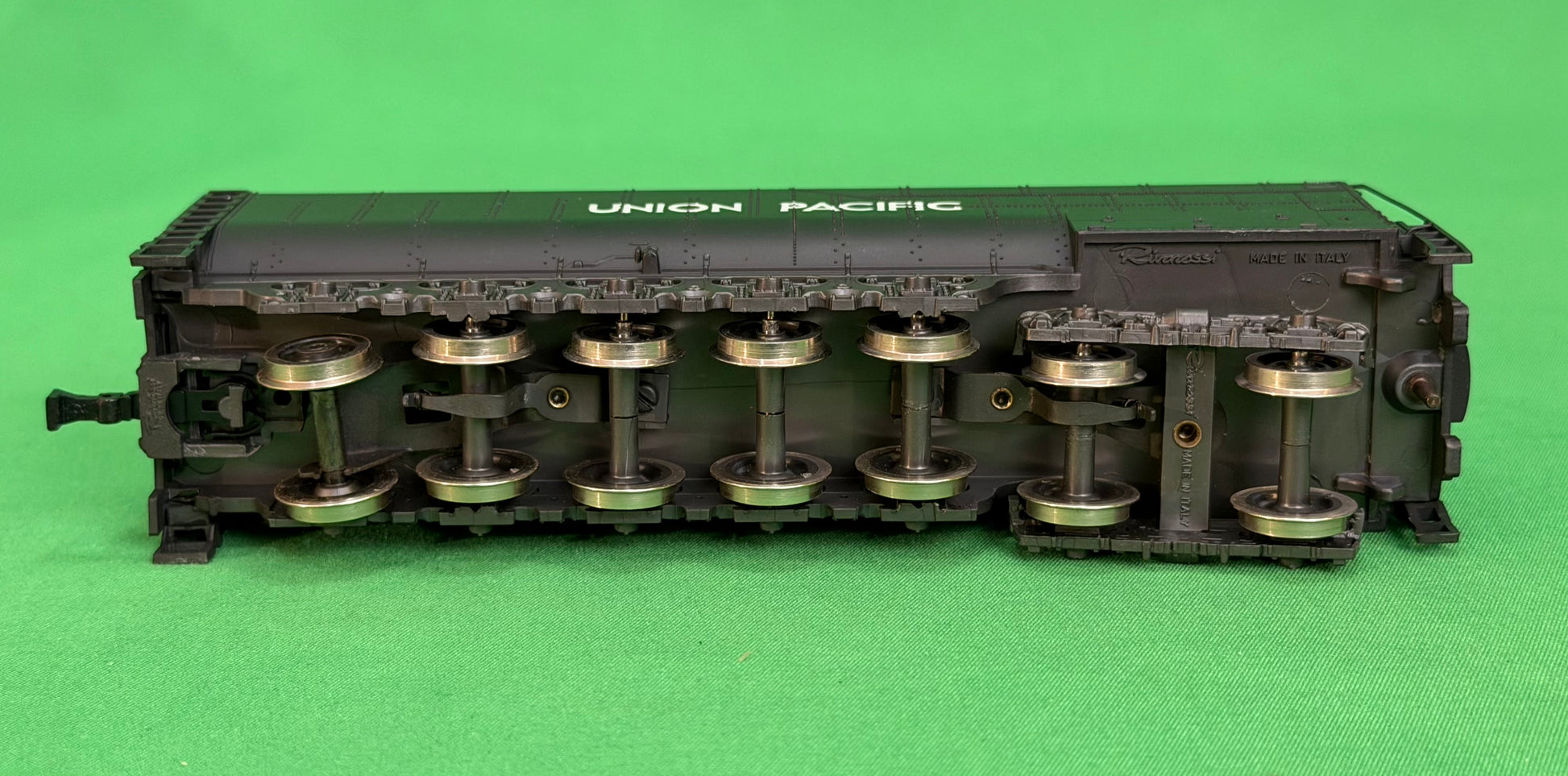 Rivarossi HO 4-8-8-4 Big Boy #4013 Union Pacific Tender