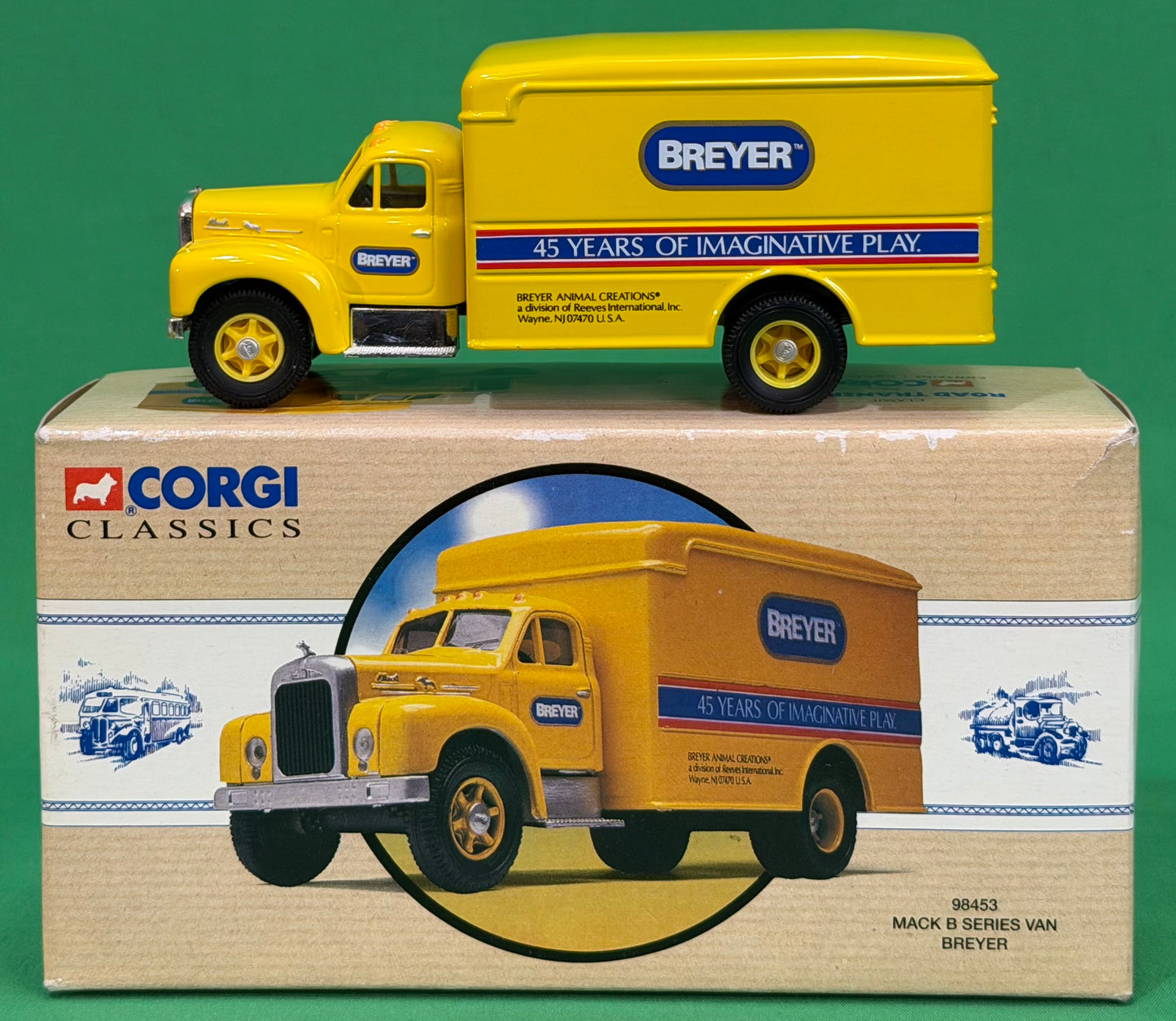 Corgi Classics #98453 Breyer Mack Van