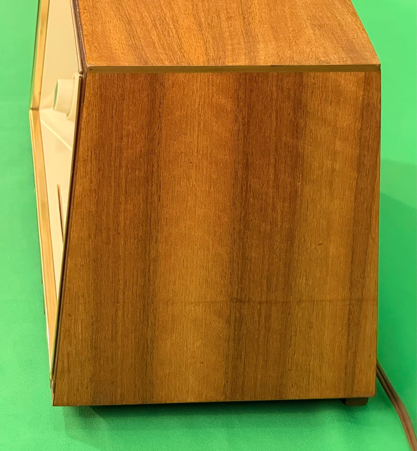 Vintage Telefunken Superheterodyne Deluxe 5261W AM/FM/SW Tabletop Radio