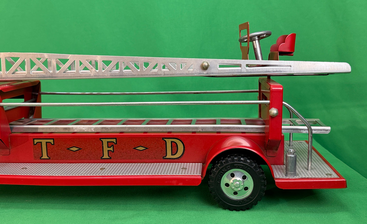 Tonka F.D. No. 5 Red Hydraulic Aerial Ladder Truck